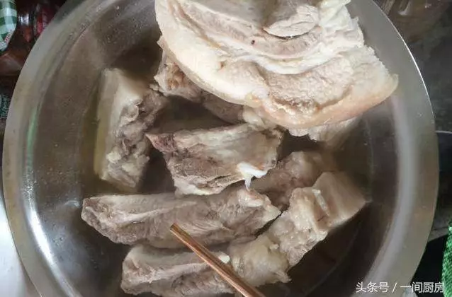 豬肉別再燒炒燉了!教你1 個新吃法,做法簡單,愛吃肉的可以大飽口福了!