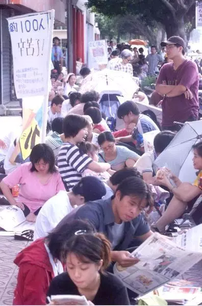 每2個台灣人就擁有1隻!還記得20年前「麥當勞無嘴貓之亂」?現二手市價曝光:馬上回家翻