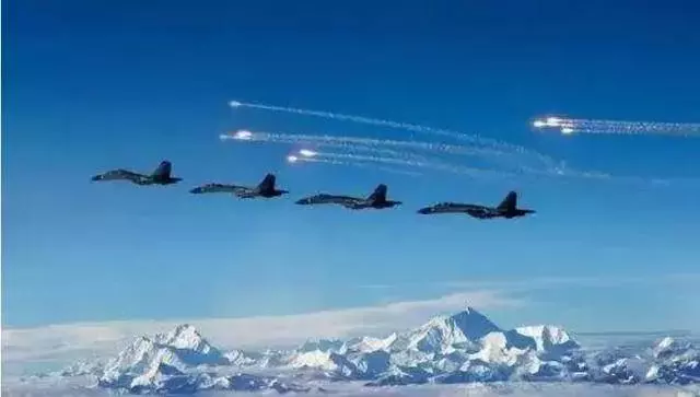 面對印度的百萬大軍,中國為何敢在青藏僅僅放幾個山地旅: 底氣在哪.......