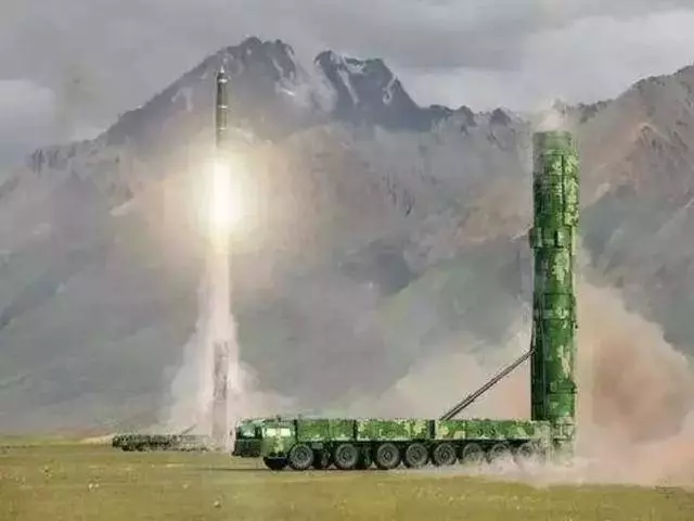 面對印度的百萬大軍,中國為何敢在青藏僅僅放幾個山地旅: 底氣在哪.......