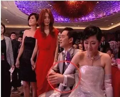 Selina前夫稱見到她的傷處就想吐,用十年看清一個渣男到底虧不虧 ?!