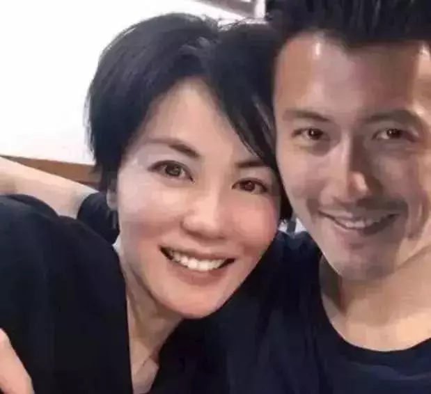 王菲懷孕,不懼48高齡產子,謝霆鋒:屬於我們自己的孩子!