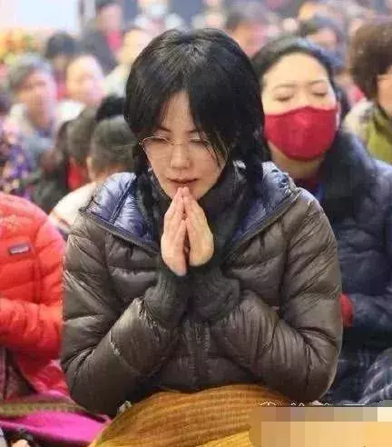 王菲懷孕,不懼48高齡產子,謝霆鋒:屬於我們自己的孩子!