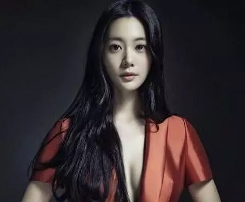 她被稱為「亞洲第一女神」,直言心系古天樂,如今卻閃婚美國富豪