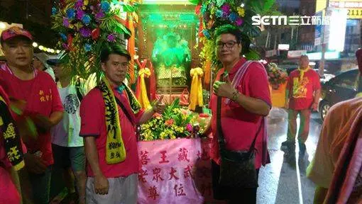 城隍爺抓錯人,承諾「給補償」…請七爺八爺護送他「還陽」,20年後現況曝光!