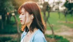 回家找不到父女倆!順著聲音「到廚房一看」媽媽頓時無法淡定了!