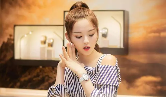 90後女星人氣排名,熱巴第三,鞠婧禕第七,榜首號召力可媲美穎寶