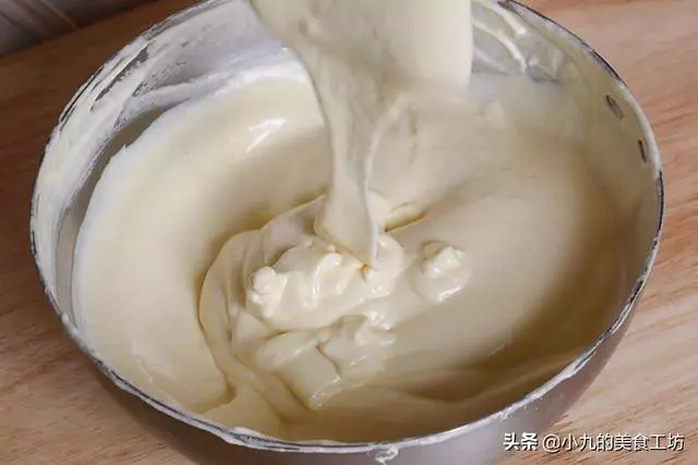 想吃蛋糕不用買,人人在家都能做,不用烤箱不加油,一看就學會