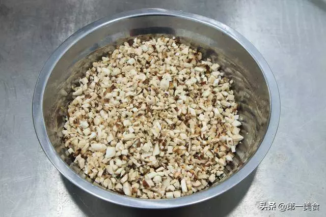 廚師長教你肉末香菇醬,無論是拌飯還是拌面,都很好吃,快去學學