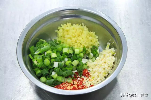 廚師長教你肉末香菇醬,無論是拌飯還是拌面,都很好吃,快去學學