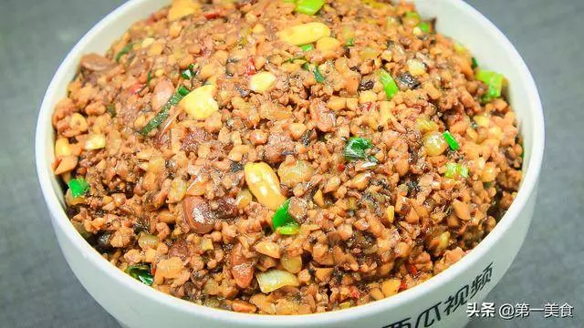 廚師長教你肉末香菇醬,無論是拌飯還是拌面,都很好吃,快去學學