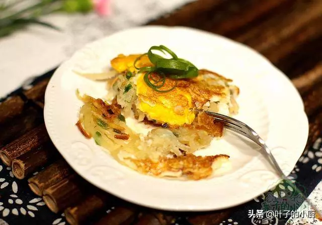一個土豆、三個雞蛋,10分鐘做100分的早餐!