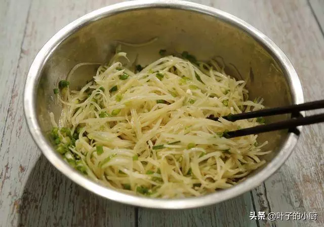 一個土豆、三個雞蛋,10分鐘做100分的早餐!