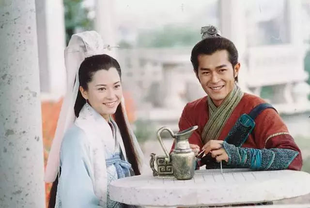 18年後《尋秦記》重聚,44歲的她驚艷全場,而他卻拒絕回歸!