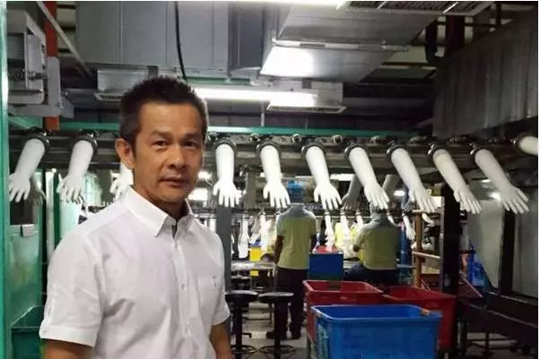 【你肯定沒聽過】他是大馬最低調的億萬大亨,沒有保鏢,甚至連司機也不知真正住址!! 他很年輕,是十足「大怪咖」……