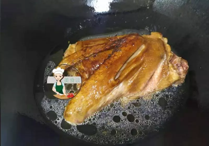 這菜是家人的最愛,兒子吃一次饞一次,越燜越香,出鍋饞到流口水