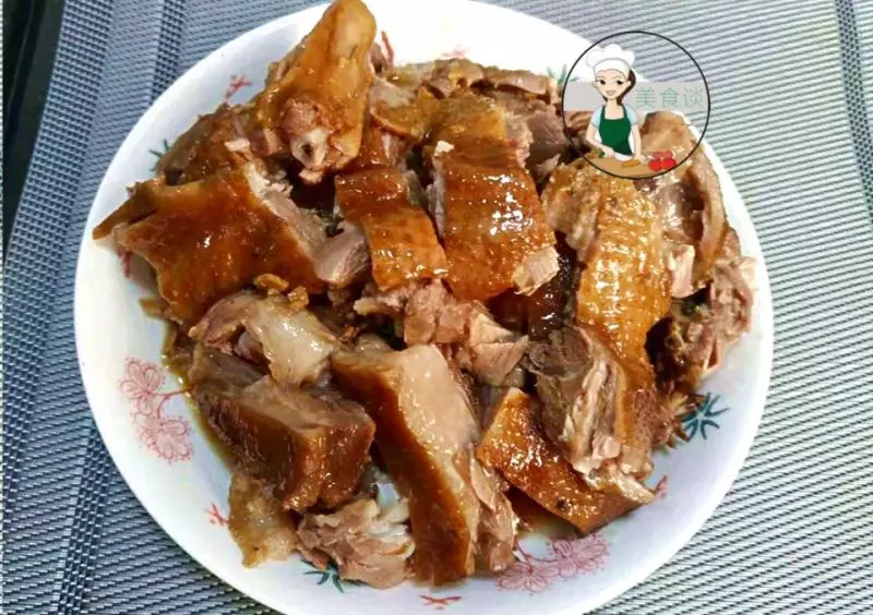 這菜是家人的最愛,兒子吃一次饞一次,越燜越香,出鍋饞到流口水