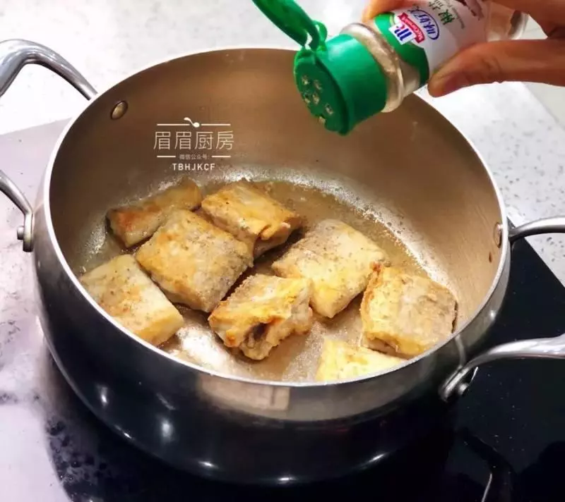 外焦里嫩,帶魚這樣做好吃到爆!