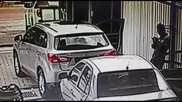 【視頻曝光】洗車洗到車被搶走!車在洗車店必注意的2大事項