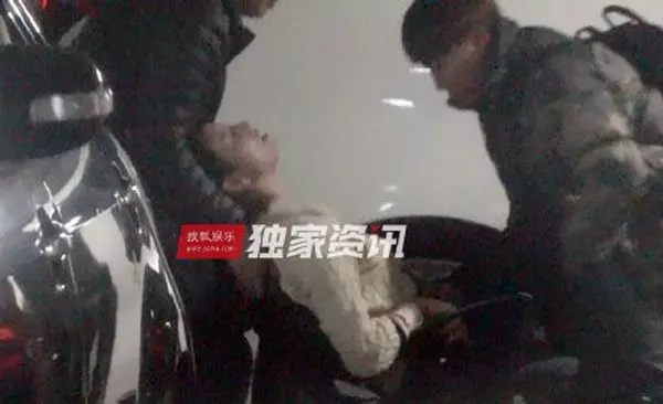 胡靜疑婚姻觸礁 醜態曝光