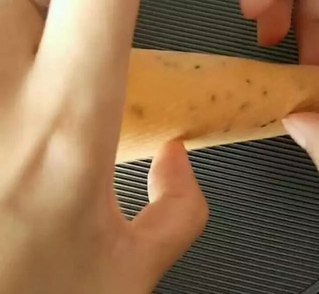 偷學蛋卷秘方,周末做來吃,酥脆鮮甜,和小時候的味道一模一樣!