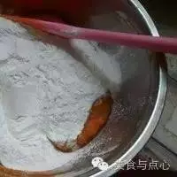 南瓜糯米餅，做法簡單，快收藏吧！