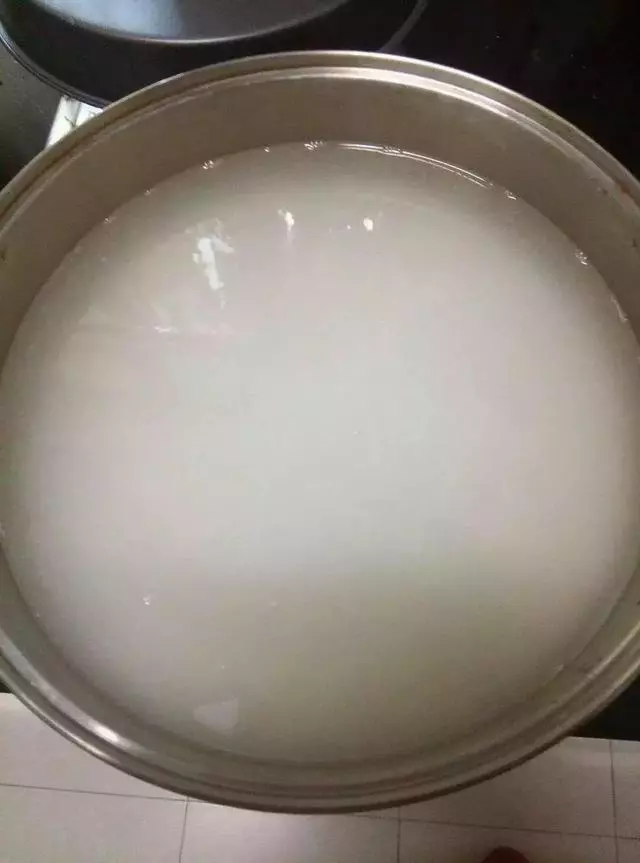 2種「天然營養水」,每周澆1次,吊蘭新枝猛躥,文竹爬滿牆!