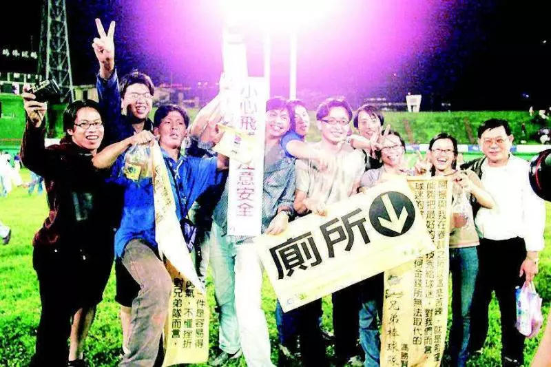 中職11年/羅敏卿6轟助獅奪冠 台北球場成歷史