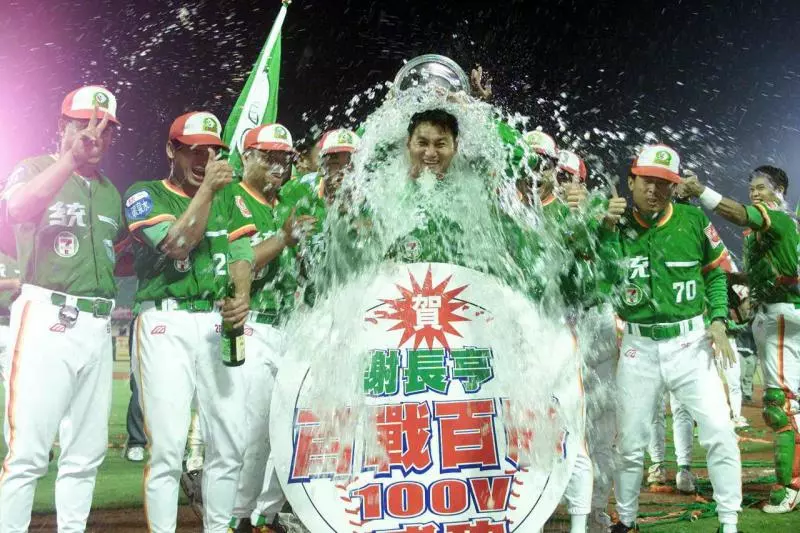 中職12年/世代交替 超級人氣王恰恰的菜鳥年