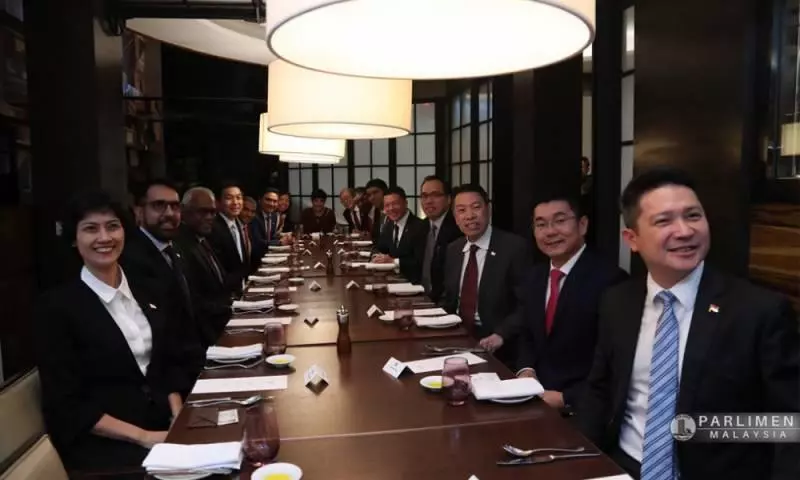 【國會昨日吵翻天一事】倪可敏今日向諾奧馬「放狠話」!