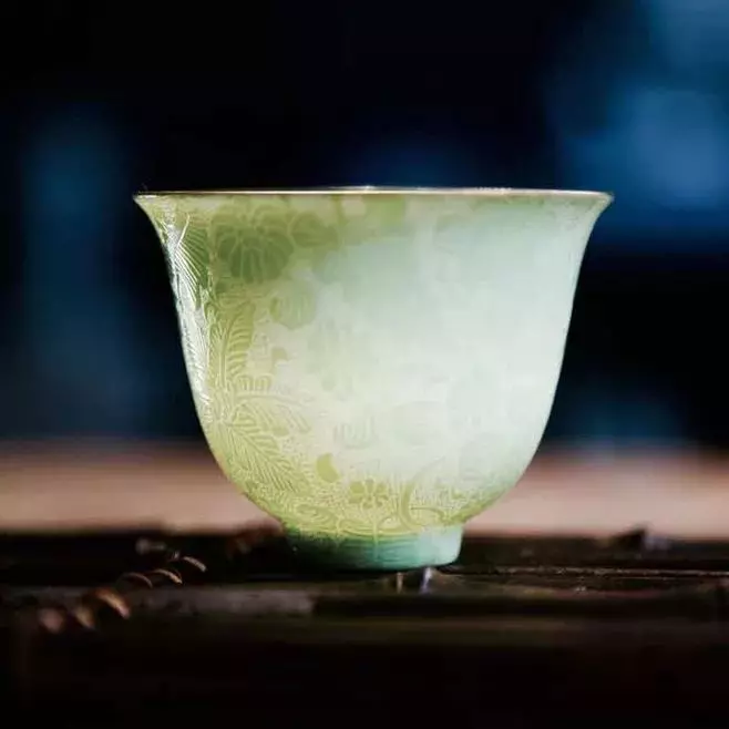 別把人逼得太緊,讓別人無路可走,眼睛總盯著別人毛病,嘴裡總掛著他人是非