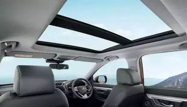 買車到底要不要選帶天窗的?老司機告訴你利與弊