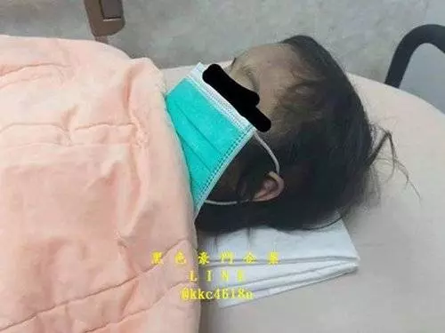 好可憐的女童◤台南女童被虐死案◢ 女嬰打翻奶 17歲母用「不求人」打死她