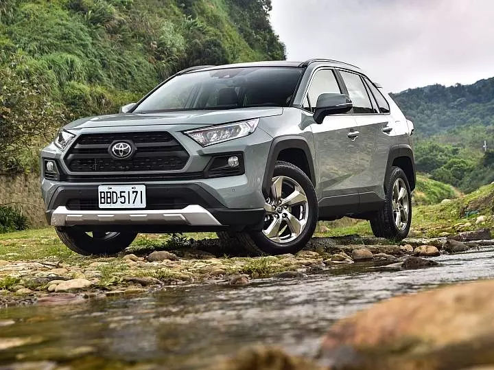 Toyota RV4 2.5 Adventure 4WD試駕 與眾不同的剽悍魅力!