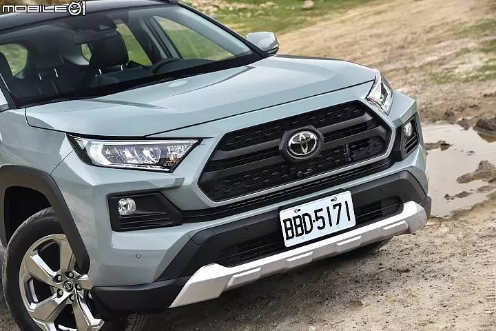 Toyota RV4 2.5 Adventure 4WD試駕 與眾不同的剽悍魅力!