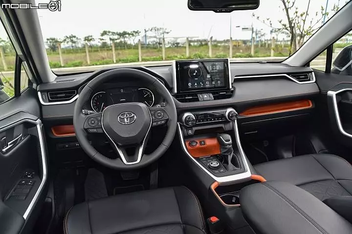 Toyota RV4 2.5 Adventure 4WD試駕 與眾不同的剽悍魅力!