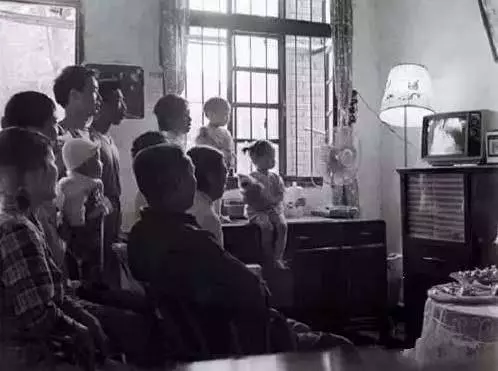 社會變了,還是人變了(看完眼睛濕了)