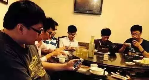 社會變了,還是人變了(看完眼睛濕了)