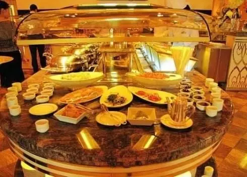 世界頂級豪華的自助餐里有什麼?絕對超乎你的想像