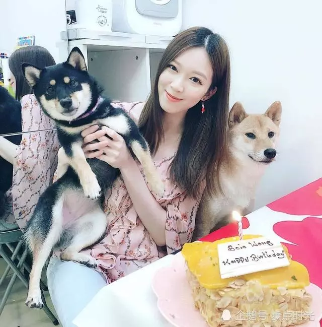 黃日華28歲女兒近照曝光,五官精緻氣質出眾,不愧是校花級別美女!