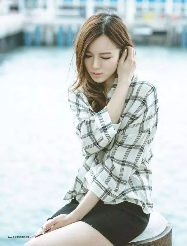 黃日華28歲女兒近照曝光,五官精緻氣質出眾,不愧是校花級別美女!