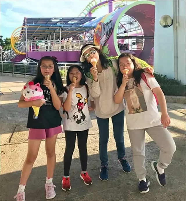 因關之琳導致終身不孕,收養遺孤視如己出,如今養女這樣報答!