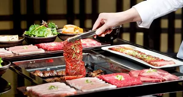 去「吃到飽」餐廳怎樣才能回本?店長偷偷透露,光吃「這個」就能賺到,但大部分客人都「做不到」...