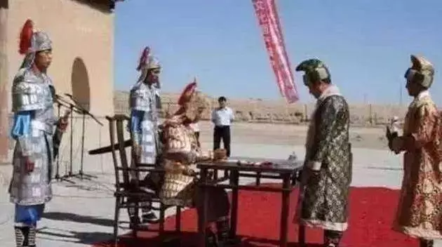 古代沒有銀行轉帳,皇帝如何將工資發給官員?看完佩服古人的智慧!