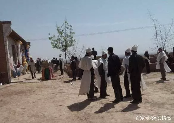婆婆去世,把30萬都給小姑子了,3年後,小姑子傻眼了
