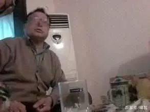 妻子難產去世,俺獨自養娃,收到妻子的定時快遞,俺不讓娃喊爹