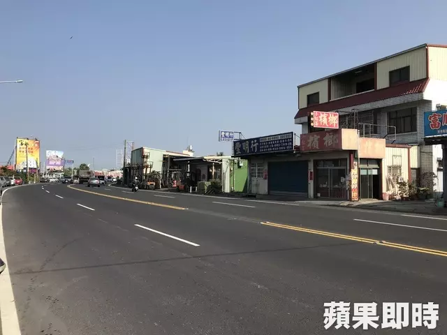 【追殺畫面曝光】驚見LINE喊別人「寶貝」 悍女持刀刺殺劈腿男友