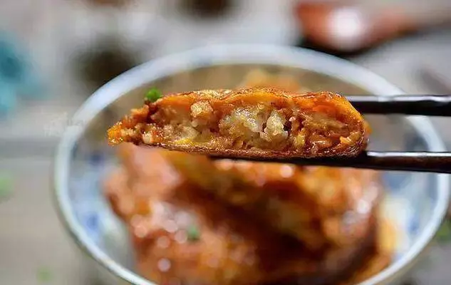 香煎蛋水餃做法簡單又下飯,實在大好吃,關鍵一看就會!!