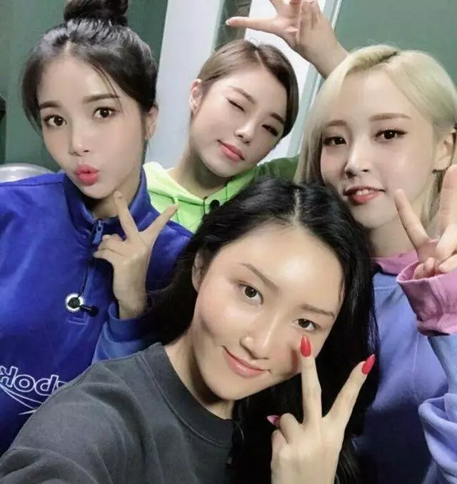 韓國大勢女團也心酸!出道前房間爬滿蟑螂,害怕只能閉眼洗澡