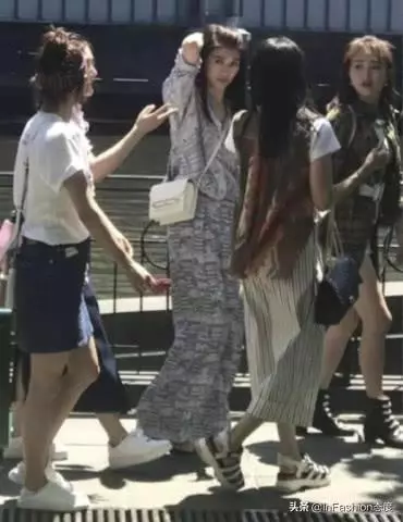 打扮不花哨的女明星,但事實上她用度的東西一點都不便宜,最專業愛馬仕明星玩家,見識下她33個經典款和稀有款!